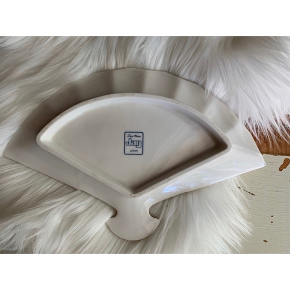 vintage Jay : fine china fan shaped plate - Picture 7 of 10